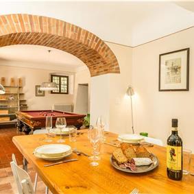 8 Bedroom Villa with Pool near Certaldo, Tuscany, Sleeps 14 - 15